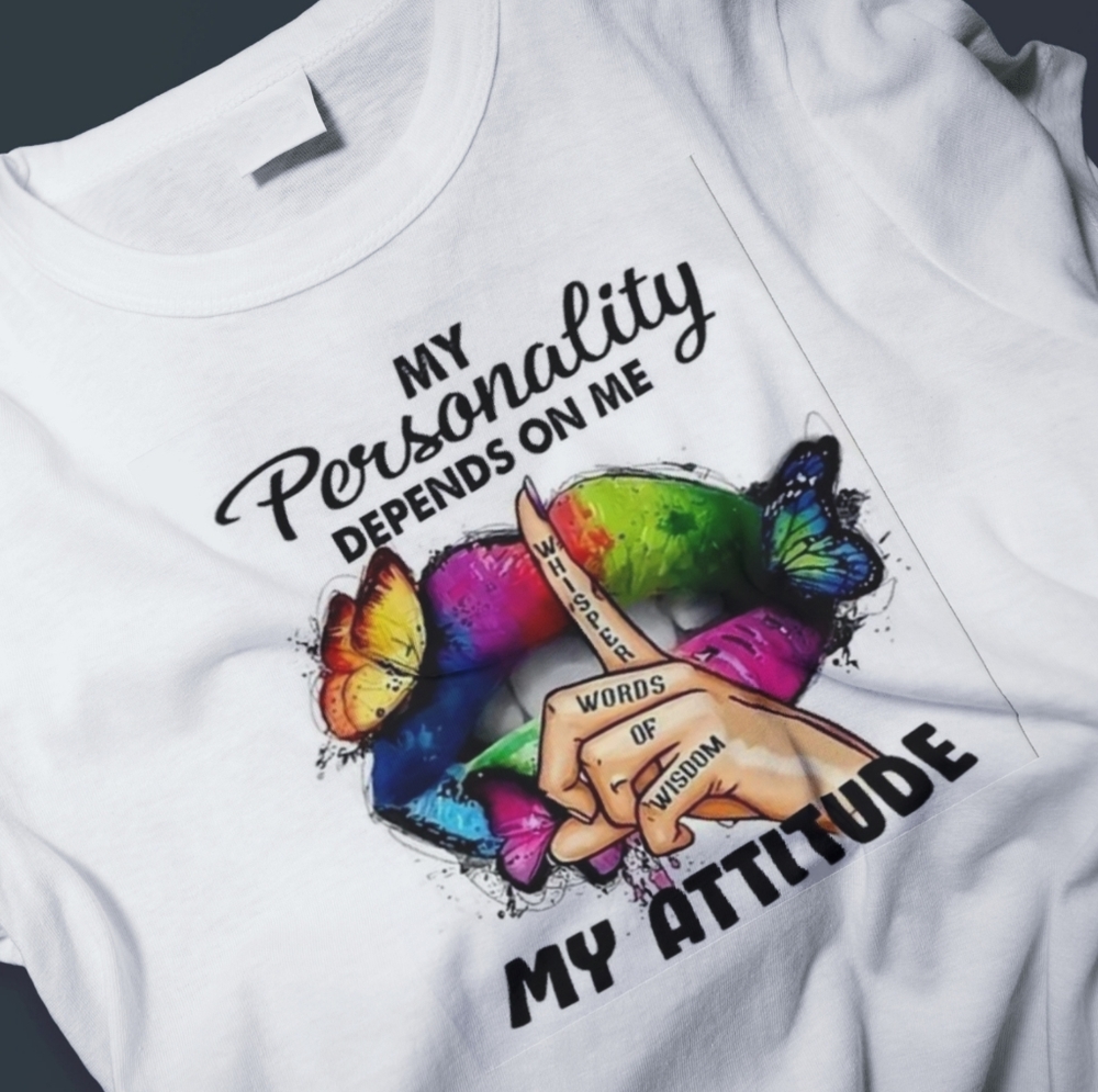 My Attitude Lips graphic tshirt med- 2xl